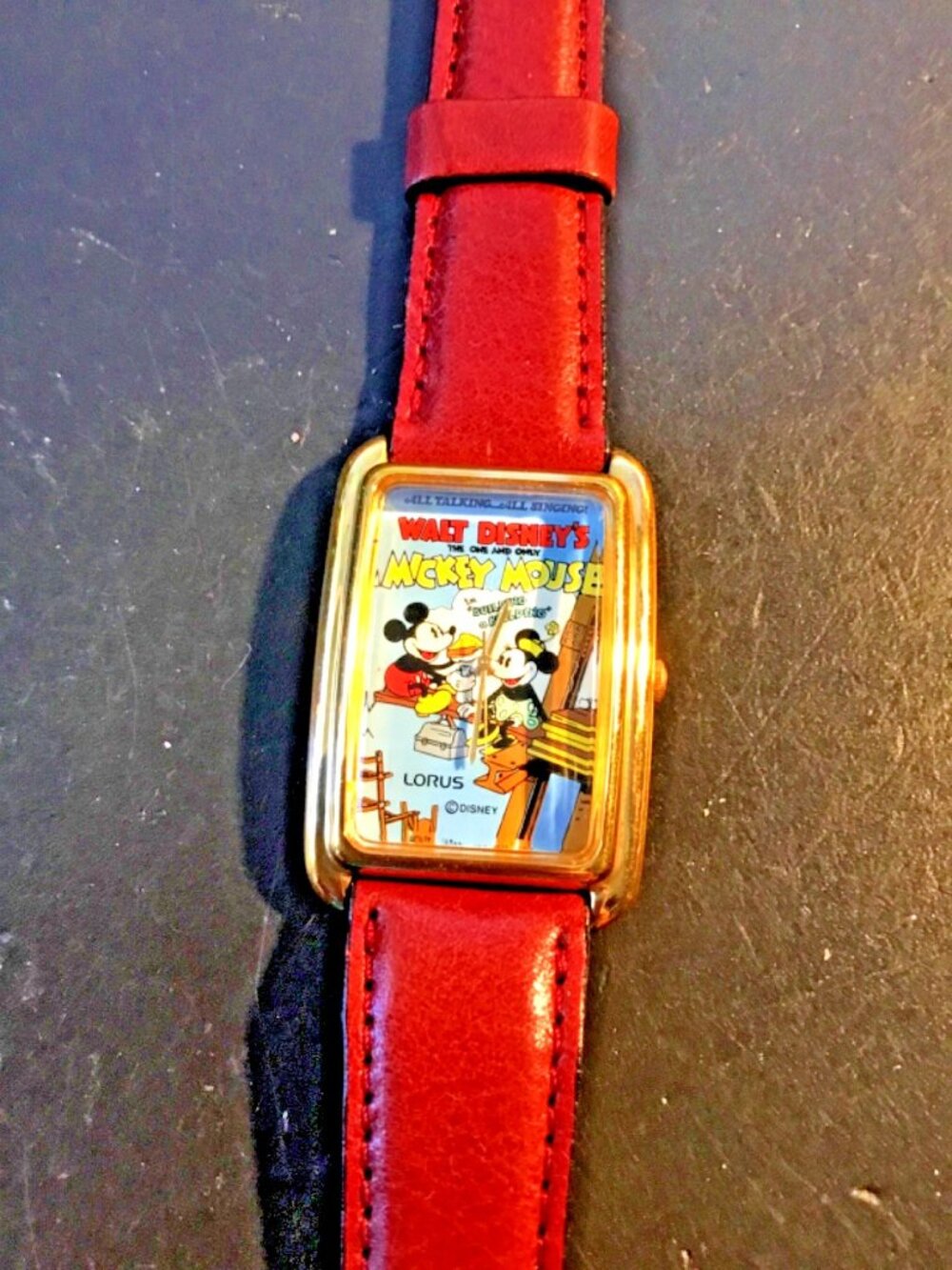 Vintage Lorus Disney== Mickey & Minnie Mouse Building== Watch==NOS==WORKS